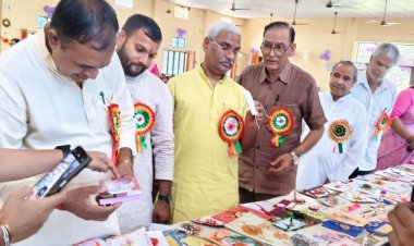 वृक्ष को रक्षा सूत्र बांधकर उसकी सुरक्षा एवं संरक्षण के संकल्प के साथ मनाएं रक्षाबंधन पर्व : शेषधर द्विवेदी