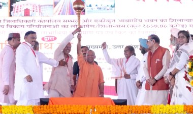 सपा-कांग्रेस करती हैं वोट की राजनीति, डबल इंजन करता है विकास : योगी आदित्यनाथ