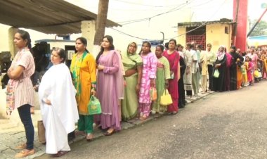 जिला कारागार के कैदियों ने बहनों से रक्षा सूत्र बंधवाकर भविष्य में दुबारा अपराध न करने का दिया वचन