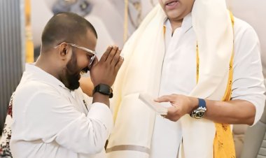 सांसद रत्न मिलने पर सम्मानित किये गए सदर सांसद गोरखपुर