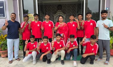 जेनिथ पब्लिक स्कूल की कबड्डी टीम गिरिडीह के लिए हुए रवाना