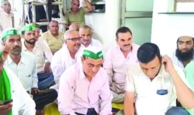 उत्तराखंड किसान मोर्चा के कार्यकर्ताओं ने स्मार्ट मीटर के विरोध में दिया धरना