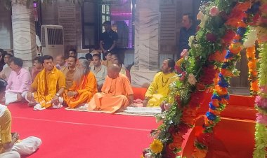 सीएम योगी ने मनाया योगेश्वर श्रीकृष्ण का प्राकट्योत्सव*