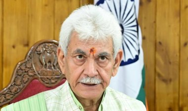 कठुआ भूस्खलन उपराज्यपाल सिन्हा ने गृह मंत्री अमित शाह को बचाव एवं राहत कार्यों की जानकारी दी