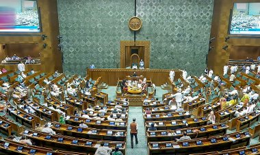 केंद्र सरकार आज लोकसभा में प्रधानमंत्री, मुख्यमंत्री और मंत्रियों को हटाने संबंधी अहम विधेयक पेश करेगी