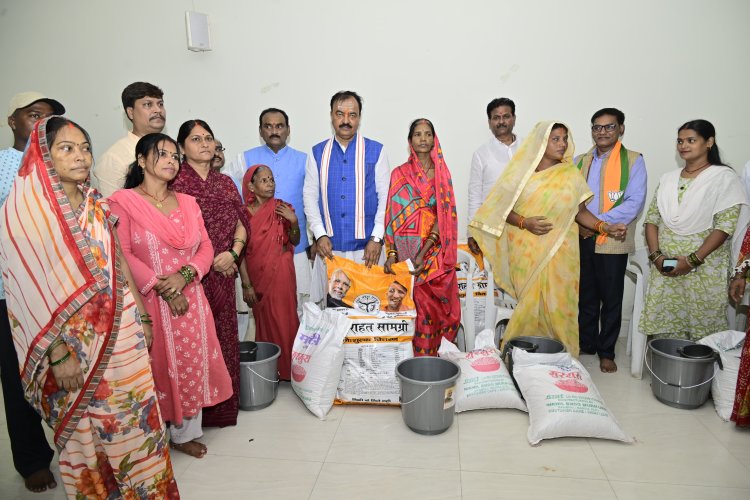 राहत कैंपों में सेवा भाव से सक्रिय रहें कार्यकर्ता, बाढ़ पीड़ितों के साथ खड़ी है सरकार: उपमुख्यमंत्री