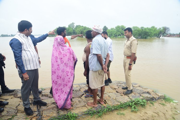 आपदा की घड़ी में लोगों के साथ कंधा से कंधा मिलाकर खड़ी है सरकारः नन्दी