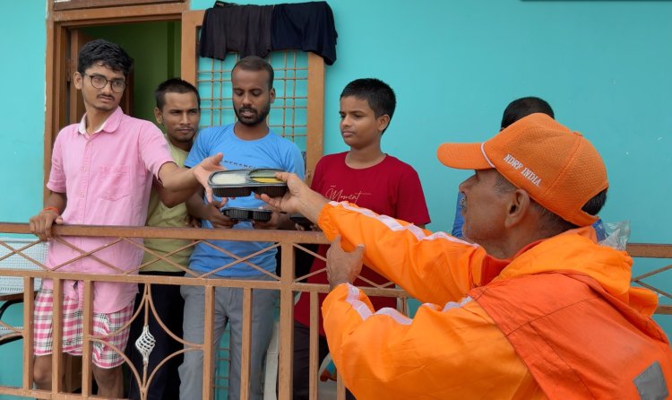 प्रयागराज में गंगा यमुना के जल स्तर में दिखी थोड़ी गिरावट