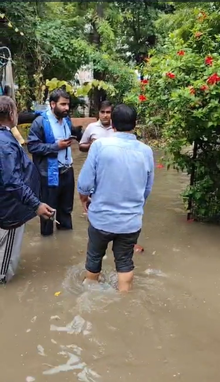 लगातार हुई बारिश ने रक्षाबंधन पर बिगाड़ा शहर का मूड, जगह-जगह जल भराव और जाम से लोग हलकान