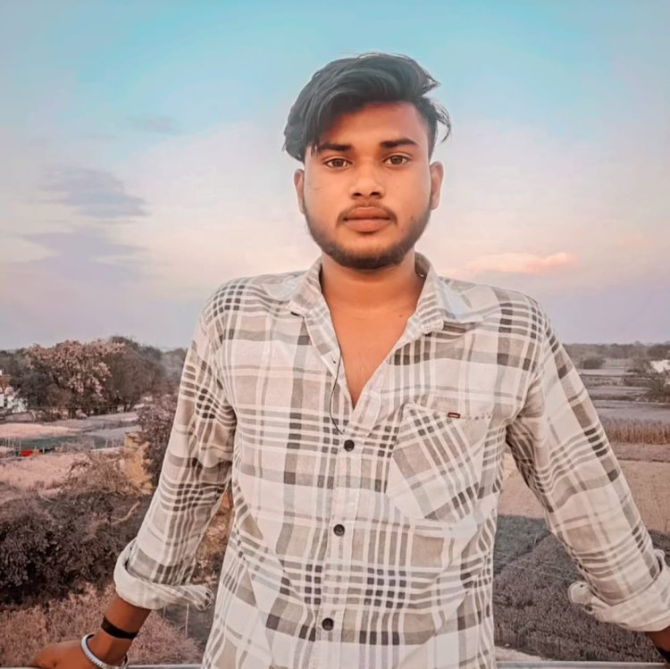 रोडवेज बस की चपेट में आने से छात्र की मौत, दूसरा घायल