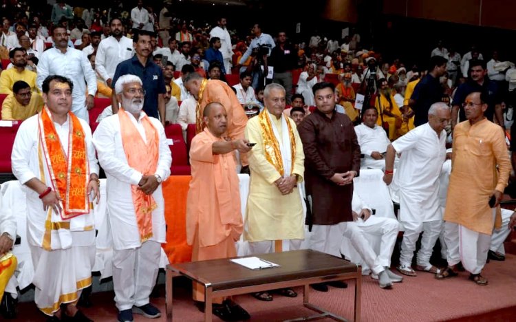  मथुरा की पावन माटी और इसके रज-रज में बसे हैं श्रीकृष्ण : योगी आदित्यनाथ