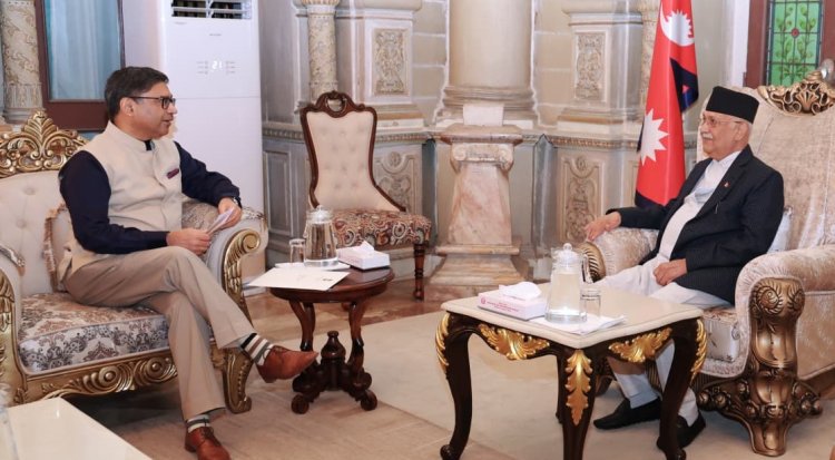 नेपाल के प्रधानमंत्री ओली को भारतीय विदेश सचिव ने दिया भारत आने का न्यौता