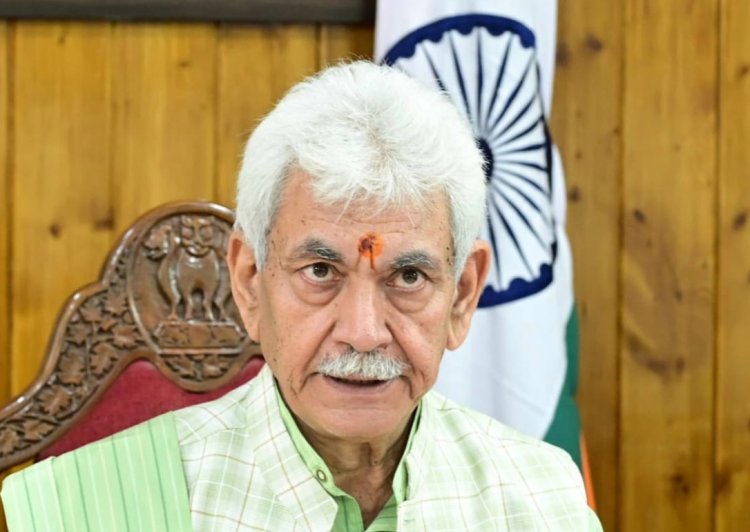 कठुआ भूस्खलन उपराज्यपाल सिन्हा ने गृह मंत्री अमित शाह को बचाव एवं राहत कार्यों की जानकारी दी