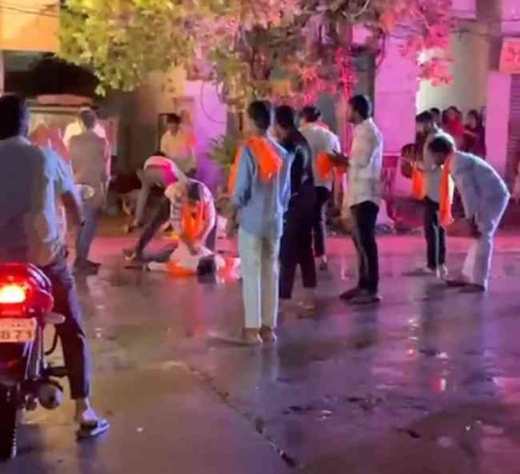 हैदराबाद में कृष्ण जन्माष्टमी के जुलूस के दौरान हाईटेंशन तार की चपेट में आने से पांच लोगों की मौत