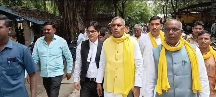 मंत्री ओमप्रकाश राजभर ने न्यायालय में किया सरेंडर