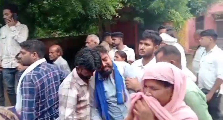 तेज रफ्तार कंटेनर ने बाइक सवार युवकों को मारी टक्कर, दोनों की मौत