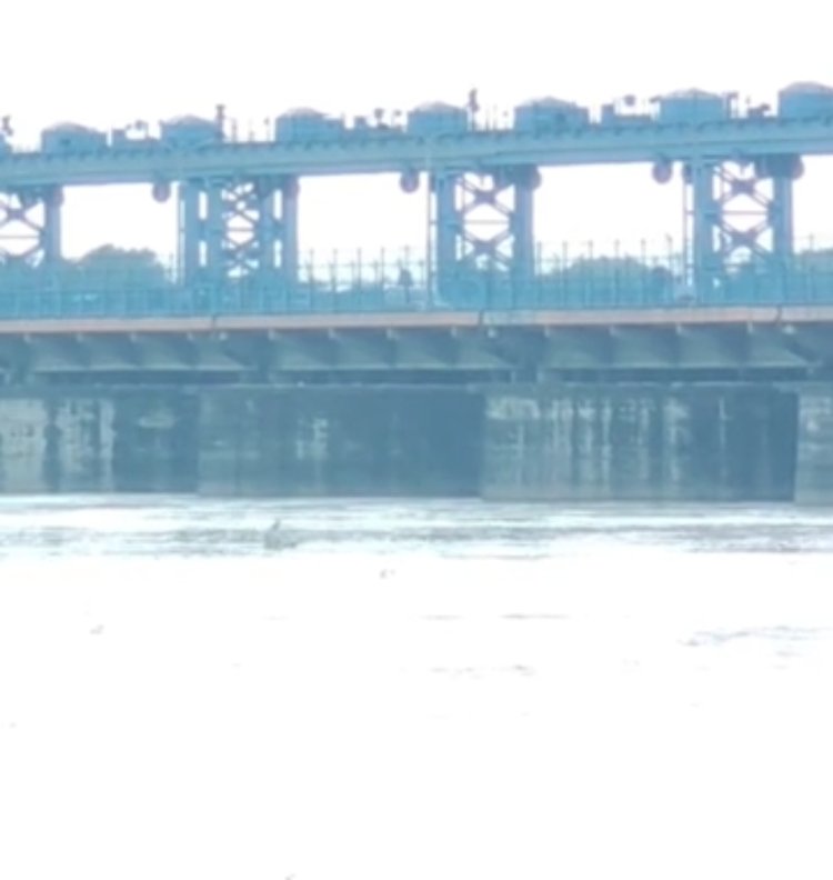 घटने लगा गंगा का जलस्तर, बीते 24 घण्टे में चेतावनी बिंदु से 5 सेमी लुढ़का पानी