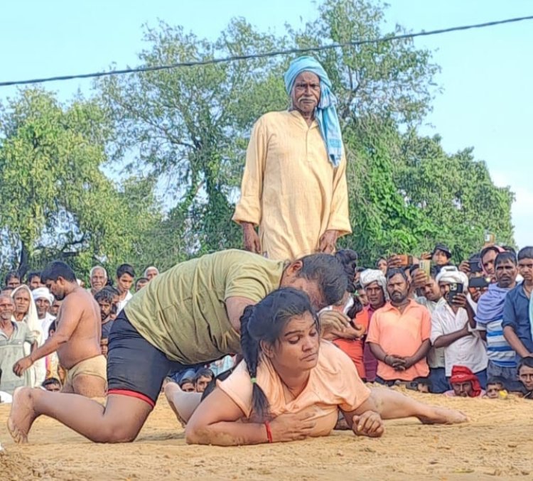 विराट कुश्ती दंगल में गूंजा पहलवानों का दमखम, महिला पहलवानों ने भी दिखाया जज्बा