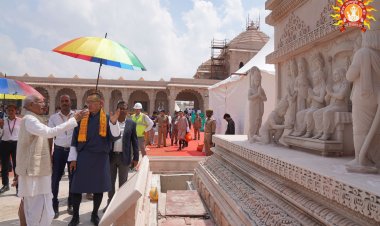 भूटान के प्रधानमंत्री टोबगे ने सपरिवार किए श्रीरामलला के दर्शन