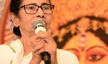 मुख्यमंत्री ममता बनर्जी ने भूपेन हजारिका को जन्मदिवस पर दी श्रद्धांजलि