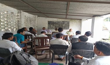 प्रयागराज में मधुमक्खी पालन के क्षेत्र में कार्य करने को 52 लोग ले रहे प्रशिक्षण