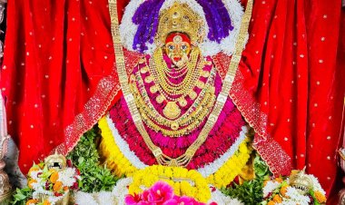 दस दिवसीय शारदीय नवरात्र में चतुर्थी तिथि का दो दिन मान, मां कुष्मांडा के दरबार में उमड़े श्रद्धालु