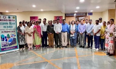 विज्ञान की जानकारी हिन्दी में होने से समाज की भागीदारी व नवाचार को मिलती है गति : डॉ संजय सिंह