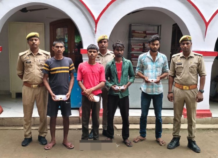 चोरी करने वाले गिरोह के चार सदस्य गिरफ्तार, नकदी व जेवरात बरामद