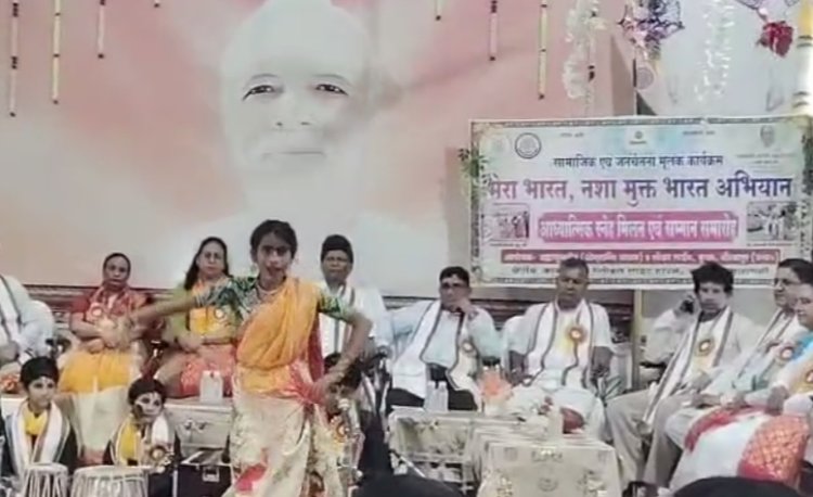 नशा मुक्ति अभियान को लेकर चुनार में शिक्षक सम्मान समारोह संपन्न