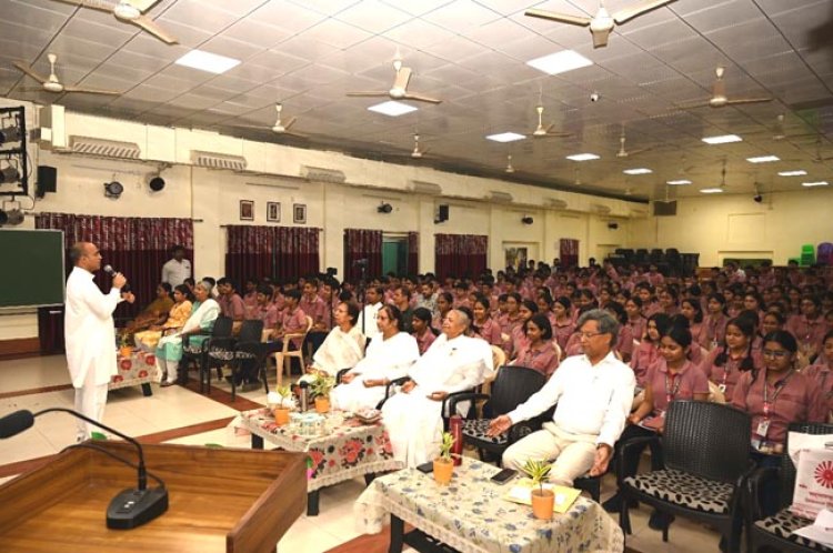 पतंजलि ऋषिकुल विद्यालय में विद्यार्थियों को मिला समस्या के समाधान का मंत्र