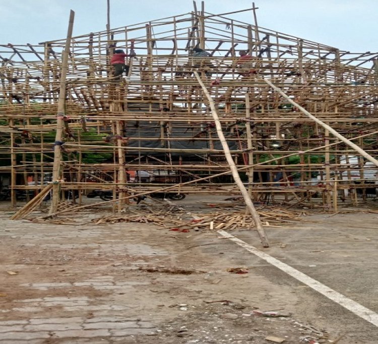 प्रयागराज में दुर्गा पूजा पंडालों की तैयारी तेज, अस्सी से अधिक स्थानों पर तैयार होते है बड़े पंडाल