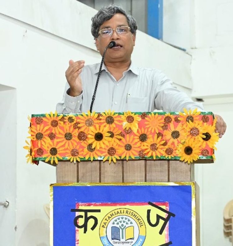 हिन्दी भाषा हमारी संस्कृति एवं संस्कारों की पहचान : नित्यानंद सिंह