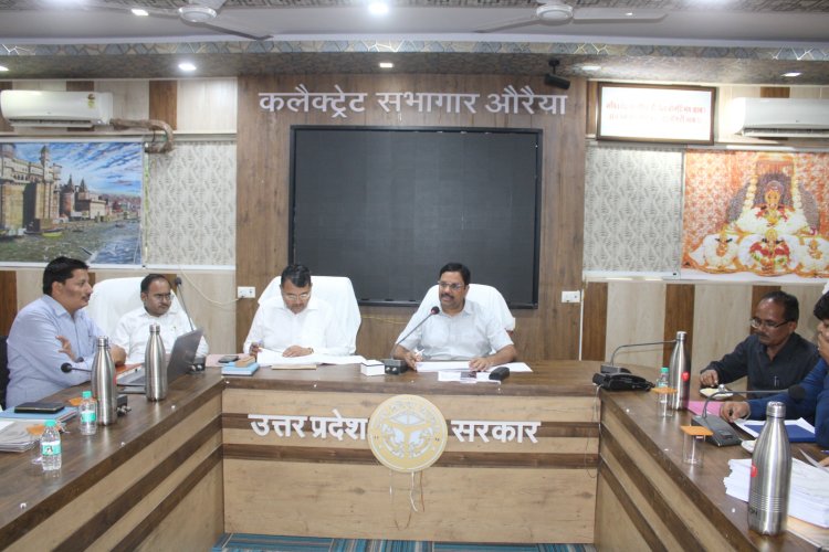 आयुष्मान आरोग्य मंदिर पर डॉक्टरों की उपस्थिति सुनिश्चित करें – डीएम