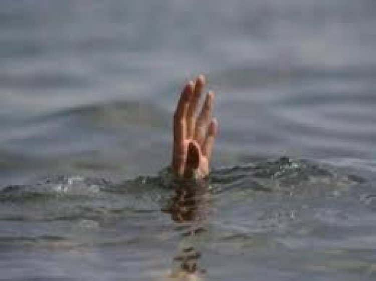 वाराणसी: महिला ने वरूणा नदी में कूद कर दी जान