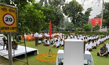 गणवेशधारी स्वयंसेवकों ने राष्ट्रभक्ति, सेवा और समर्पण का किया प्रदर्शन