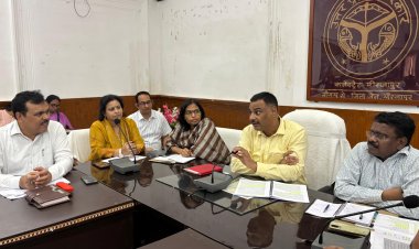 नकलविहीन परीक्षा की तैयारी पूरी,  जिलाधिकारी ने की समीक्षा