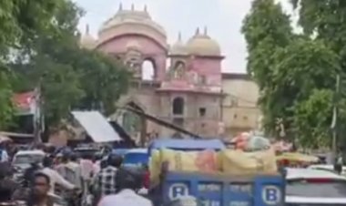 मिर्जापुर 4 की शूटिंग के नाम पर रामनगर किला के सामने जुटी भीड़, पुलिस टीम ने किया नियंत्रित