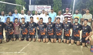 म्योहाल हॉस्टल ने जीती मानसून वॉलीबाल प्रतियोगिता की ट्रॉफी
