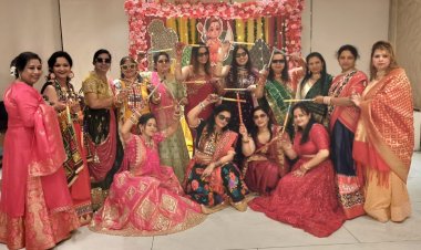 हरिश्चंद्र वंशीय रस्तोगी महिला शाखा सखी के दीपावली उत्सव में डांडिया की धूम