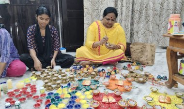 प्रयागराज में गाय के गोबर से बने लक्ष्मी गणेश एवं अन्य इको फ्रेन्डली उत्पादों की बढ़ी मांग