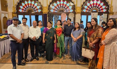 डीडीयू गोरखपुर विश्वविद्यालय के प्रतिनिधिमंडल ने देखा ‘क्राफ्ट रूट्स’ मॉडल