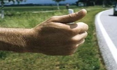 राहगीर को लिफ्ट देना पड़ा भारी, शीतल पेय में नशीला पदार्थ पिलाकर मोटरसाइकिल, मोबाइल व नकदी लूटा