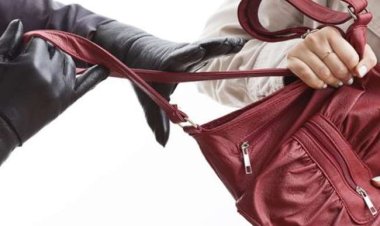 एटीएम मशीन ठीक करने वाले इंजीनियर से लूट