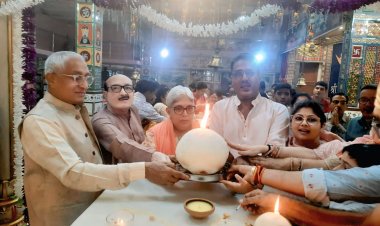 दिगंब  र जैन समाज   ने भगवान महावीर का 2551 वां निर्वाण महोत्सव मनाया