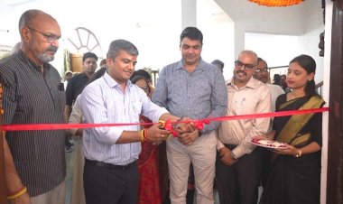 कला आचार्य हमारे भारतीय संस्कृति के मूल आधार : जिलाधिकारी