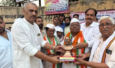 जनपद पहुंची एक कदम गांधी के साथ पदयात्रा का विधायक अमिताभ बाजपेयी ने किया स्वागत