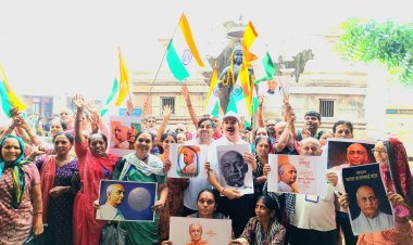 वाराणसी में श्री काशी विश्वनाथ धाम से गूंजा 'राष्ट्रीय एकता' का संदेश