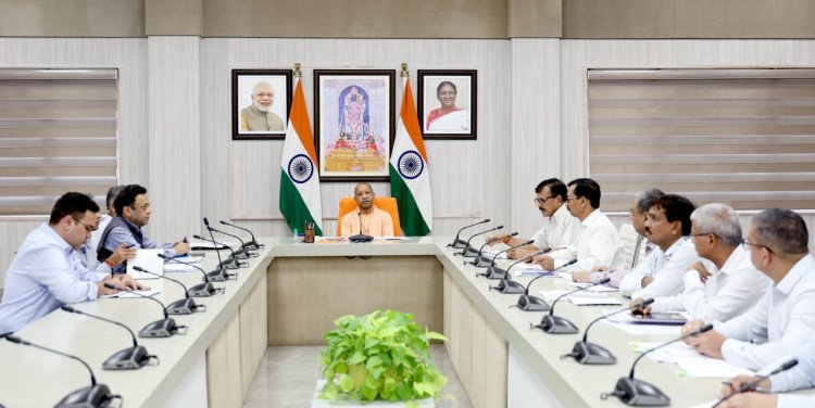 नलकूपों से पानी के दुरुपयोग को रोकने के लिए अपनाएं वैज्ञानिक पद्धति : मुख्यमंत्री याेगी