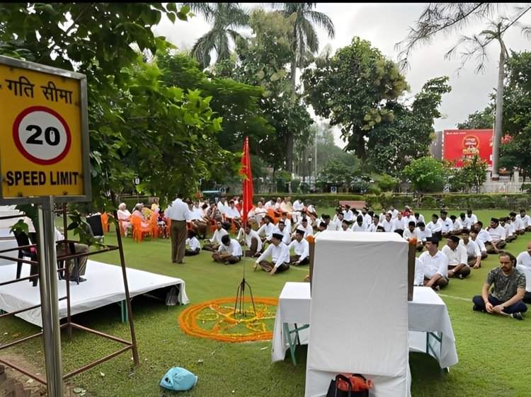 गणवेशधारी स्वयंसेवकों ने राष्ट्रभक्ति, सेवा और समर्पण का किया प्रदर्शन