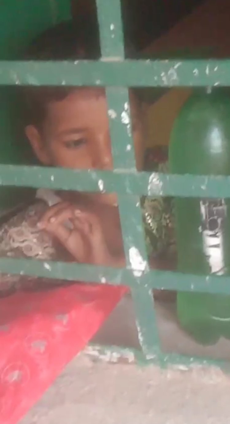 विद्यालय में दो घंटे तक बन्द रही बच्ची, सोशल मीडिया पर वीडियो वायरल